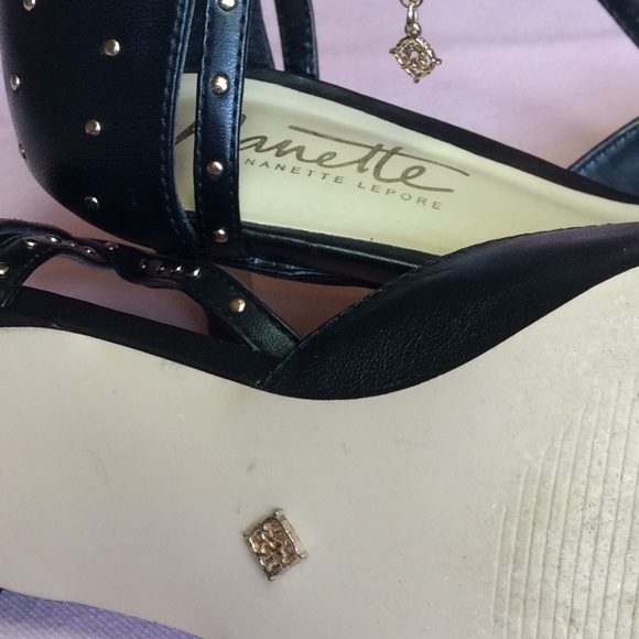 FINAL SALE PRICE Nanette Lepore 7M Studded Kitten Heels - Picture 3 of 5